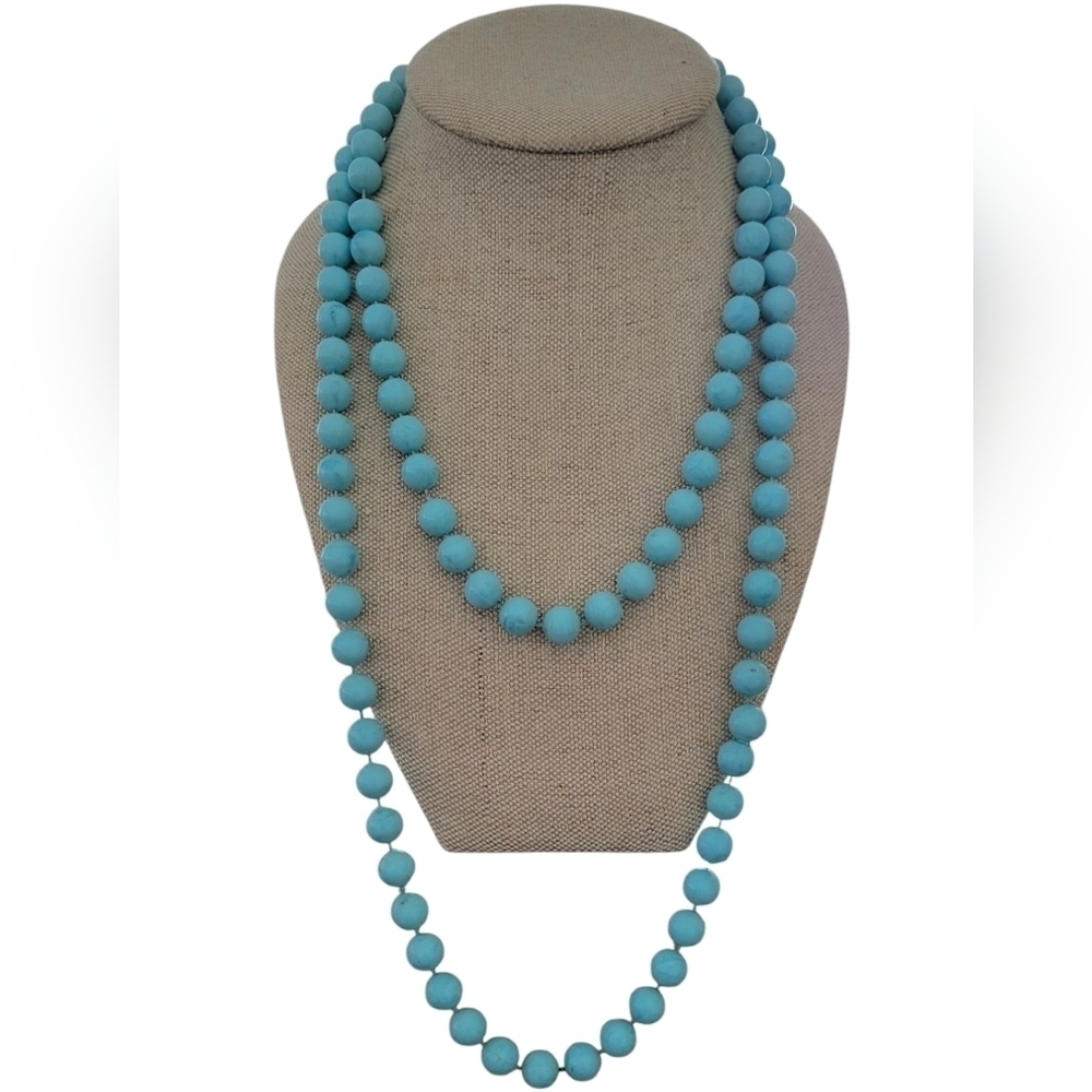 Elegant Blue Beaded Necklace - Picture 3 of 4